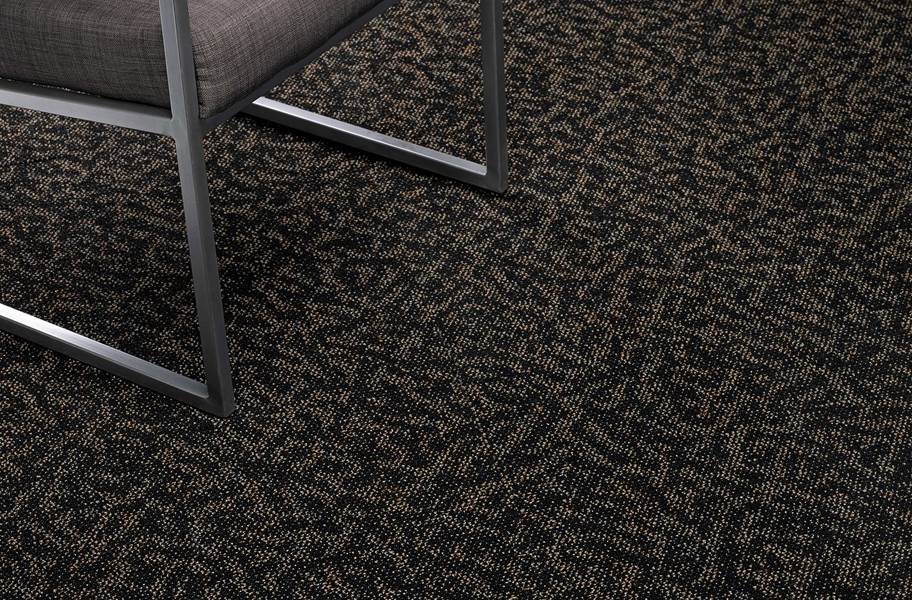 Pentz Animated Carpet Tiles - Vigorous