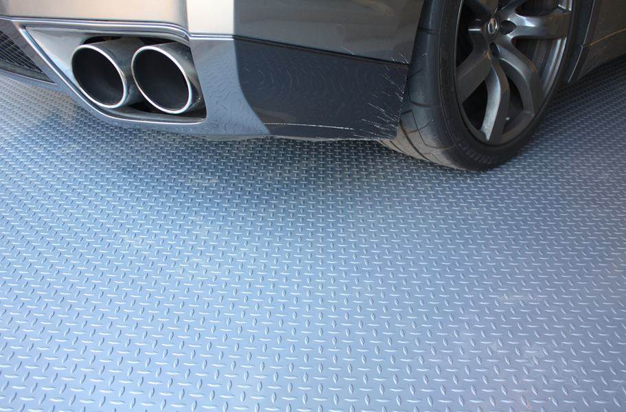 IncStores Standard Grade Nitro Garage Roll Out Floor Protecting Parking Mats Diamond 5' x 17' 